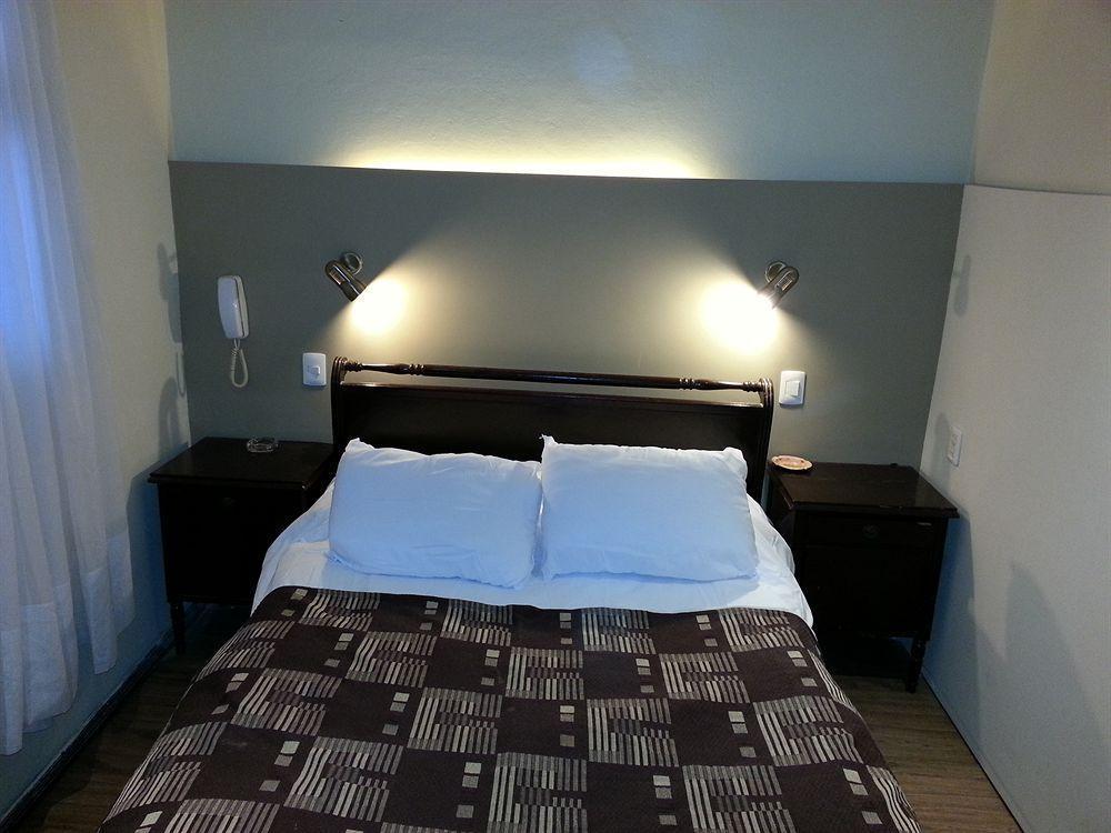 New Arapey Hotel モンテビデオ エクステリア 写真