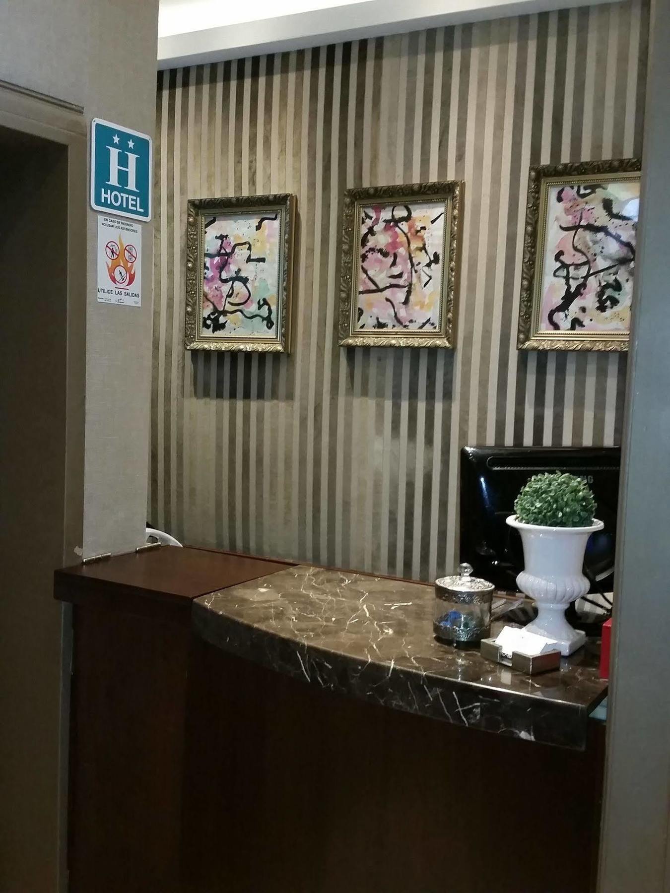 New Arapey Hotel モンテビデオ エクステリア 写真